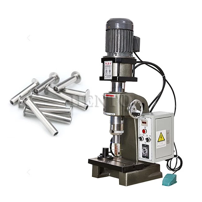 Máquina remachadora automática